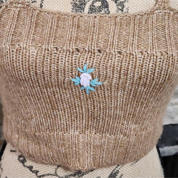 Joie 2 pc Tan and Pink Floral Crocheted Track and Sweater Size Small - Picture 7 of 8